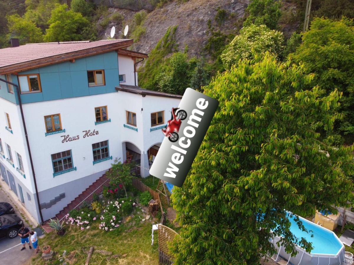 Haus Hotz Apartamento Landeck Exterior foto