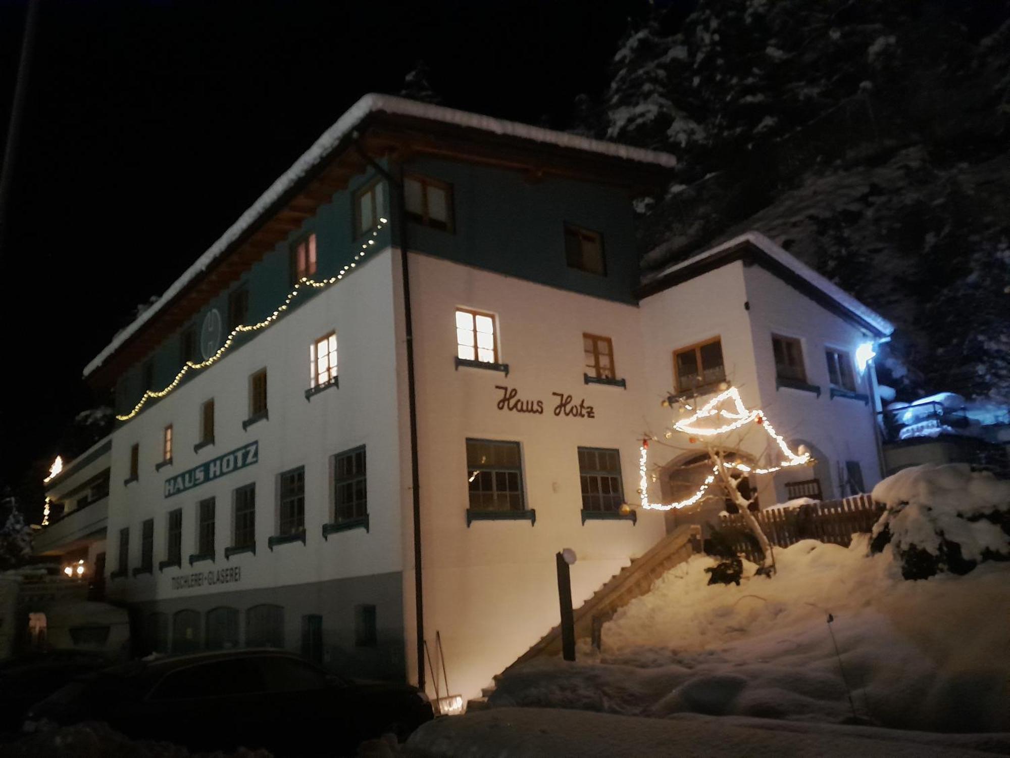 Haus Hotz Apartamento Landeck Exterior foto